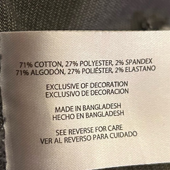 Gap NWT  Woman's  Corduroy Gray Shorts size 12 - Picture 7 of 8